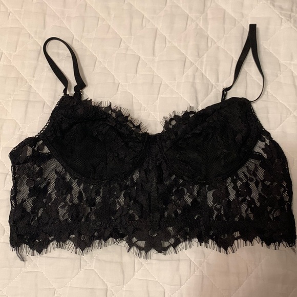 Forever 21 Tops - lace black corset crop top. straps. forever 21